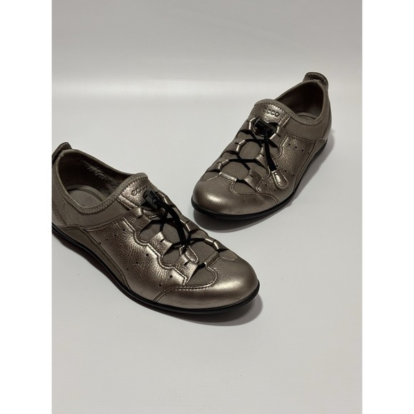 ECCO Bluma Toggle Sneakers Metallic Womens EU 38, US 7.5 - Picture 1 of 10